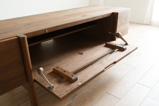 Y HOPE - TV Board