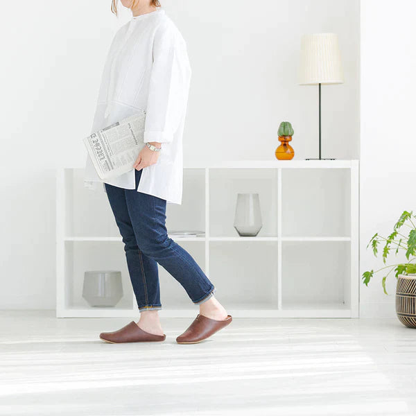 FRONTIER - Room's Slippers