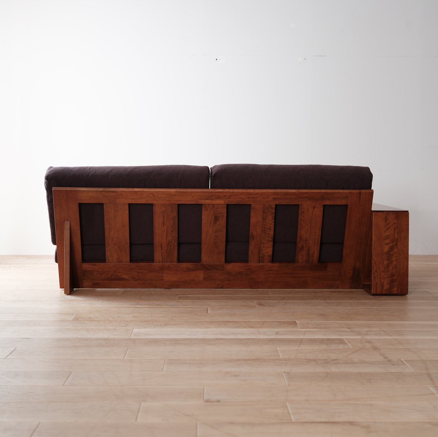 PURO - One Arm Sofa