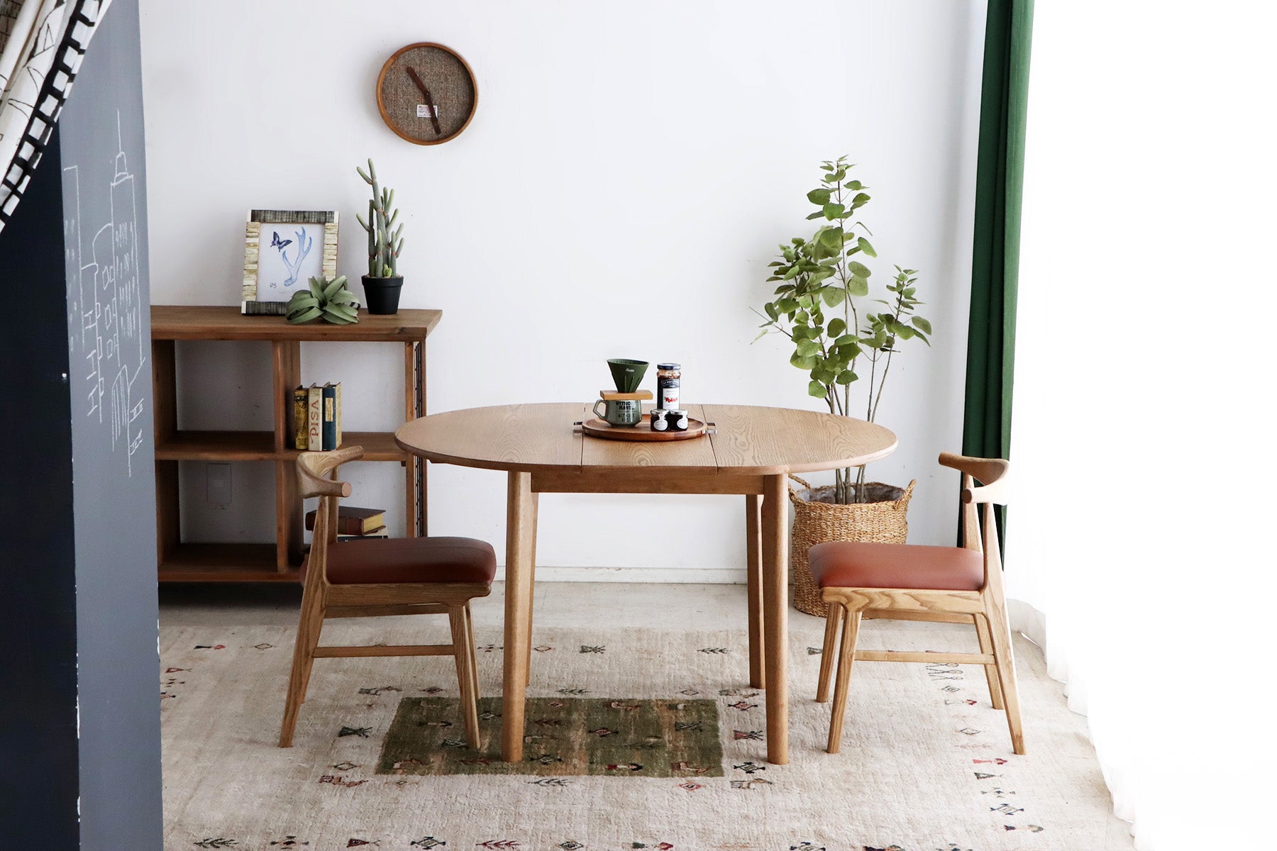 ARG - EX Round Dining Table