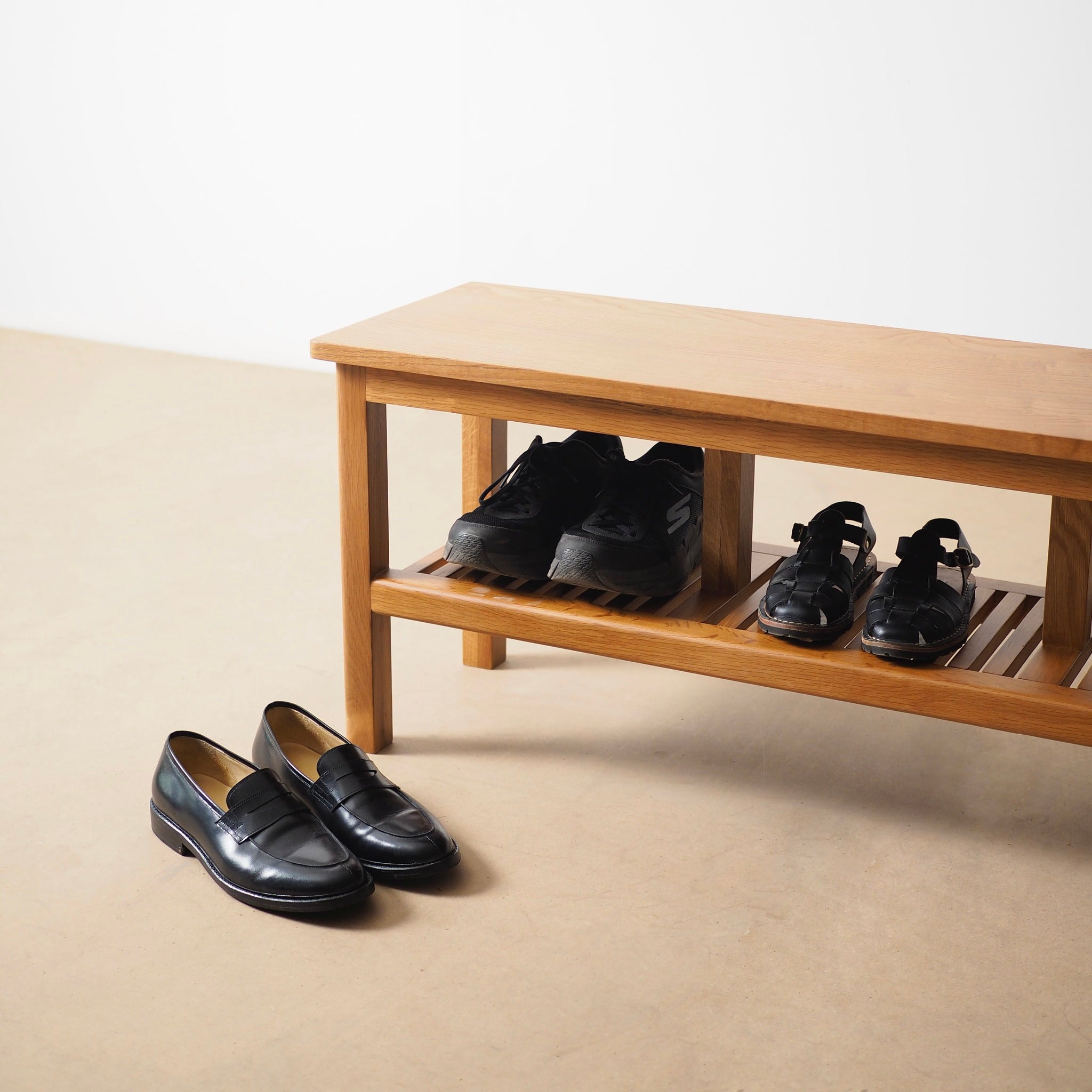 FLO - Frame Shoe Bench