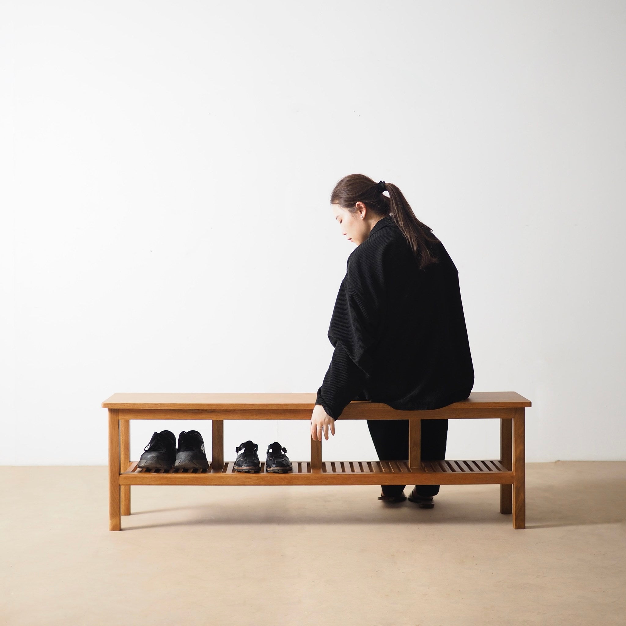 FLO - Frame Shoe Bench