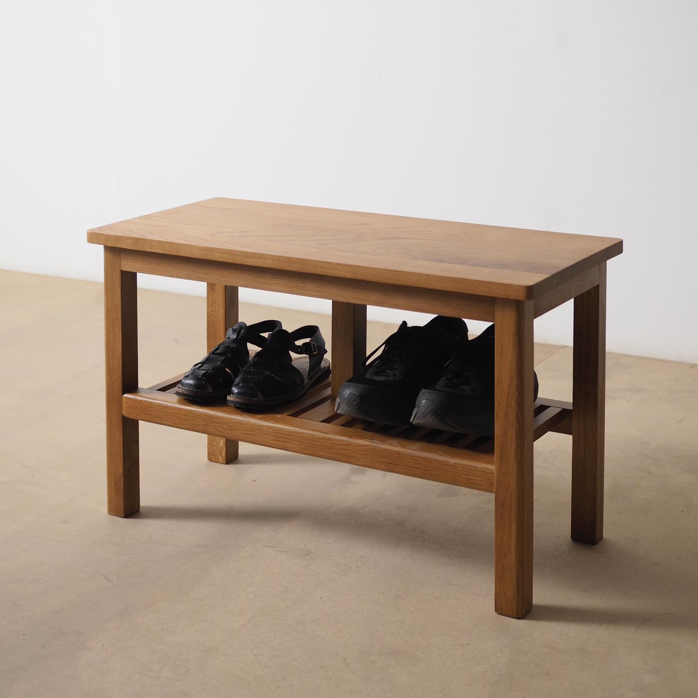 FLO - Frame Shoe Bench