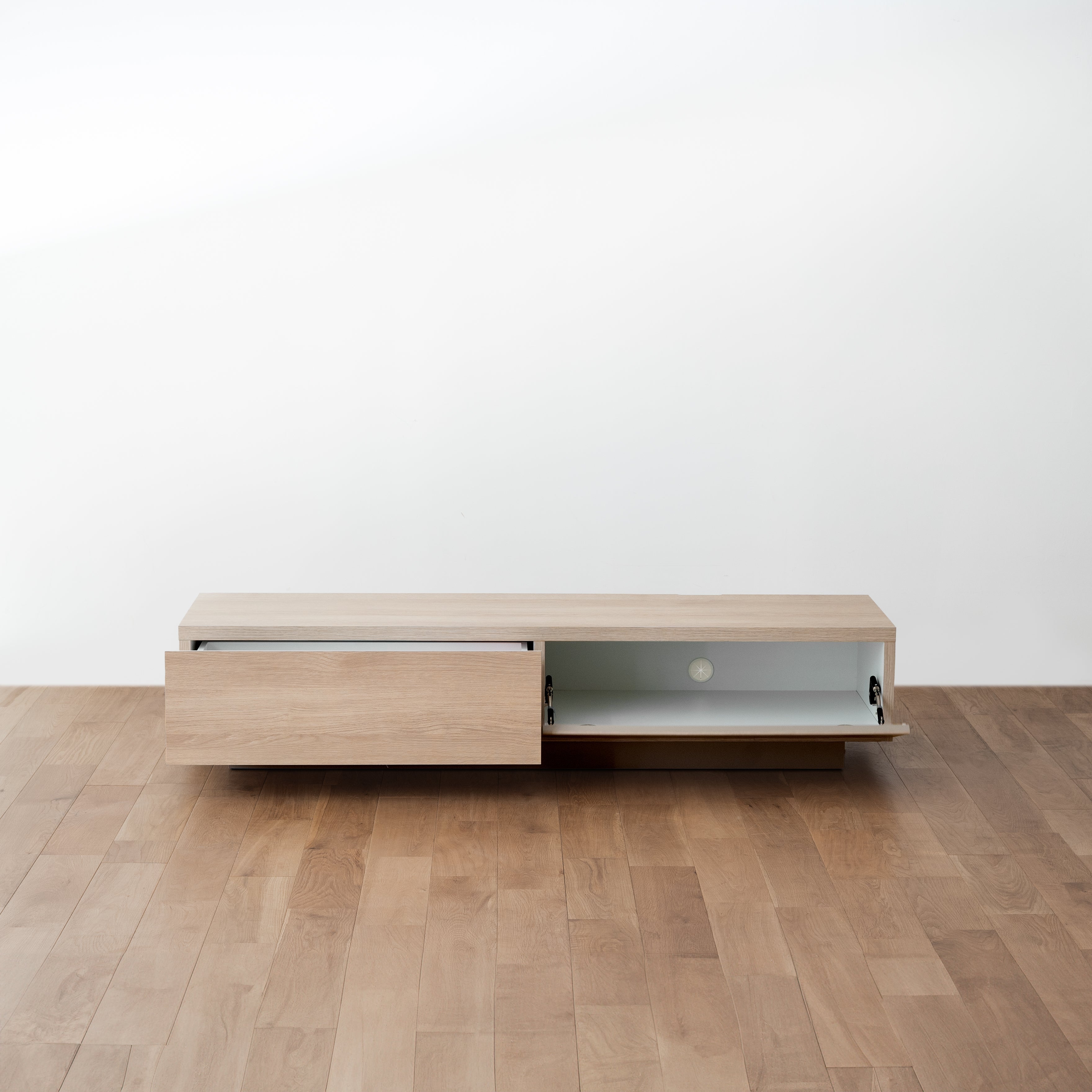 KAWAGUCHI KAGU - FOGGY TV Board