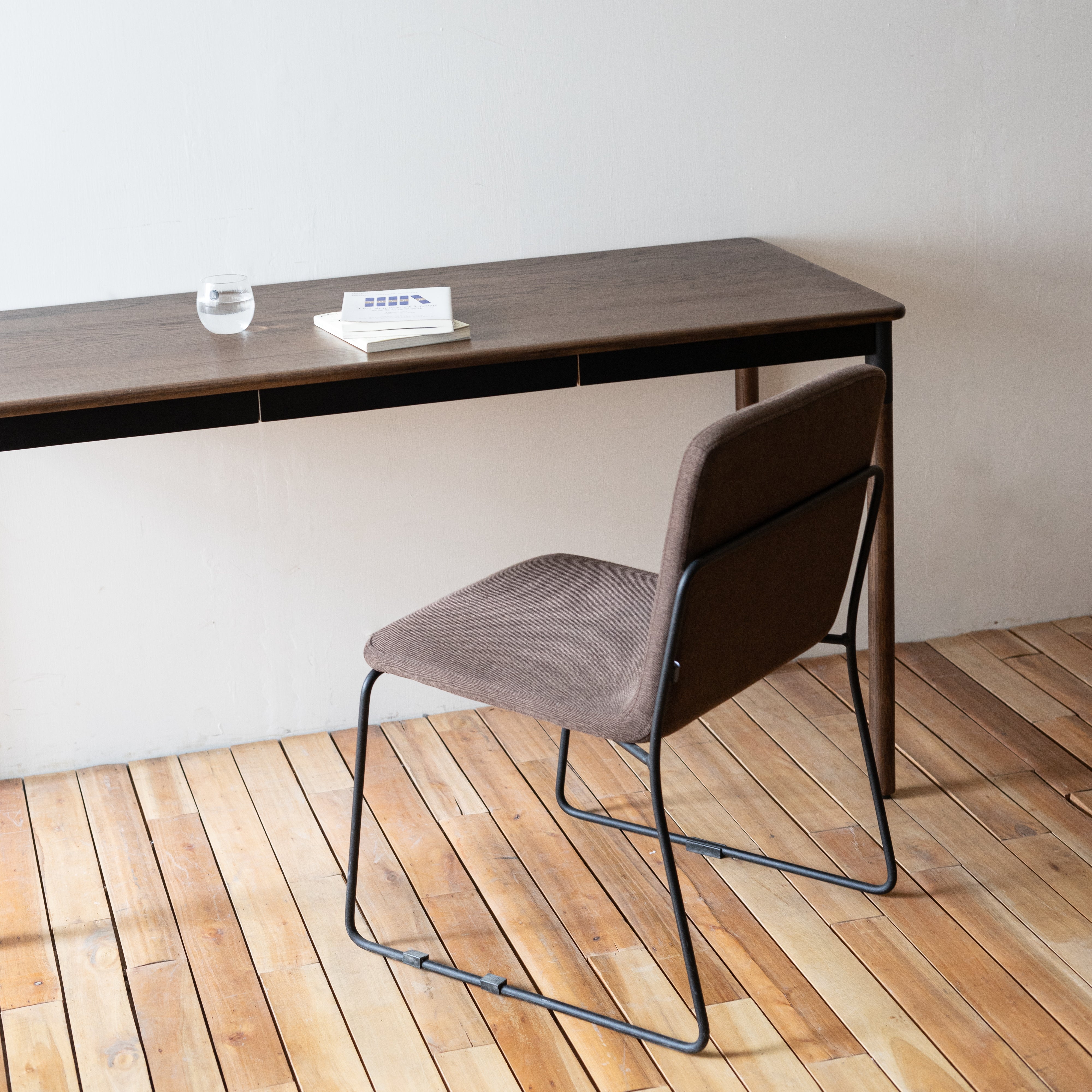 FLO - Cheesecake Desk