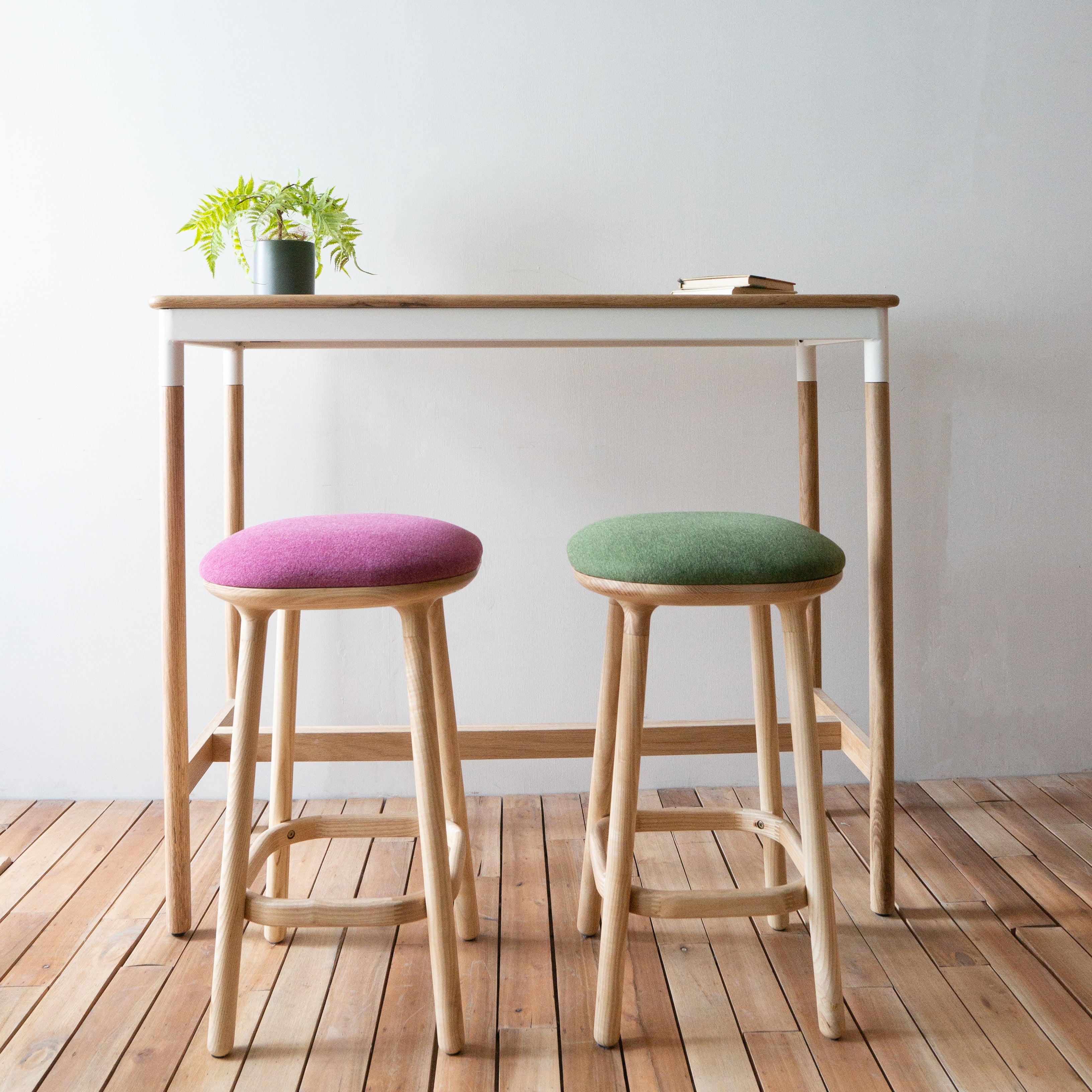 FLO - Cheesecake Pantry Table