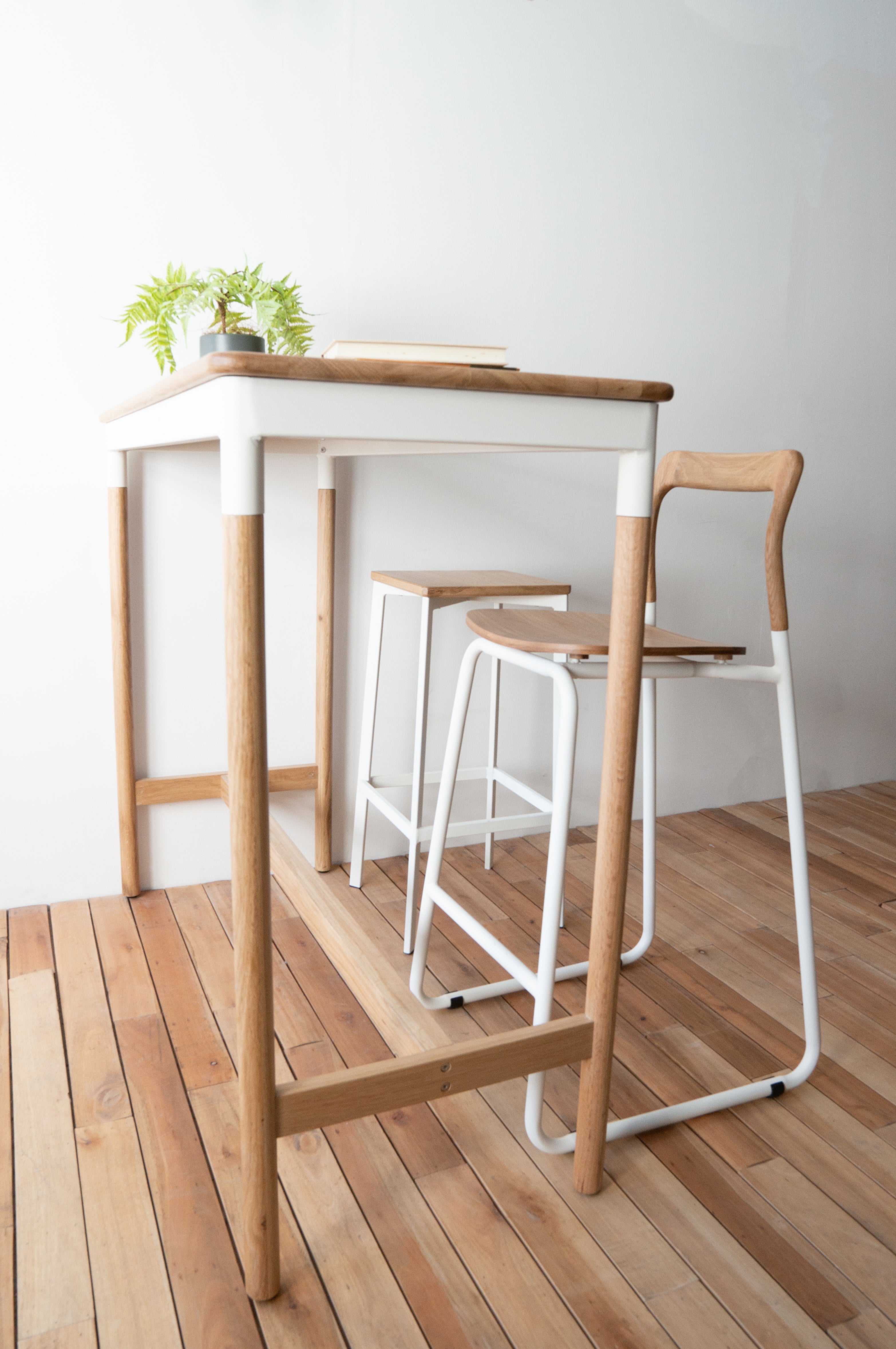 FLO - Cheesecake Pantry Table