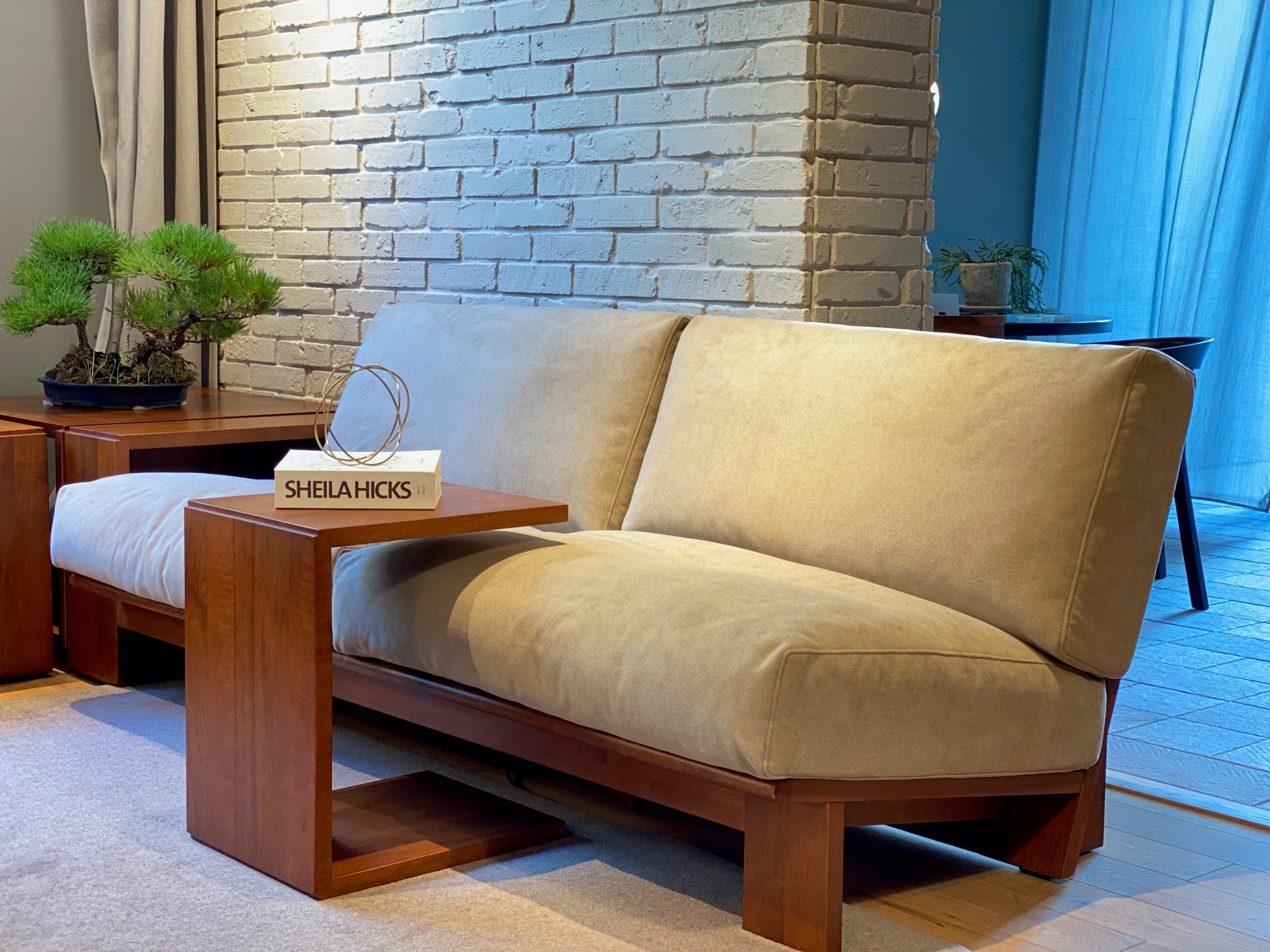 PURO - One Arm Sofa