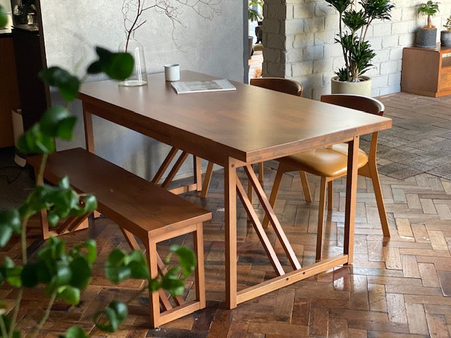 TOCCO - Dining Table