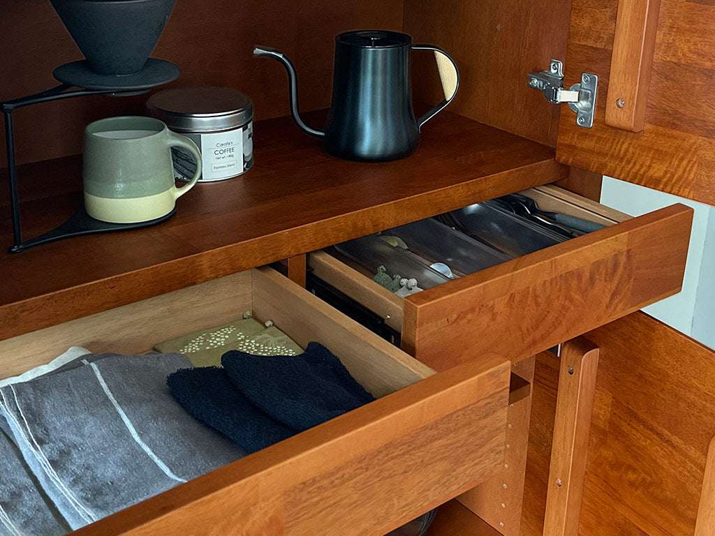 PURO - Cabinet 084