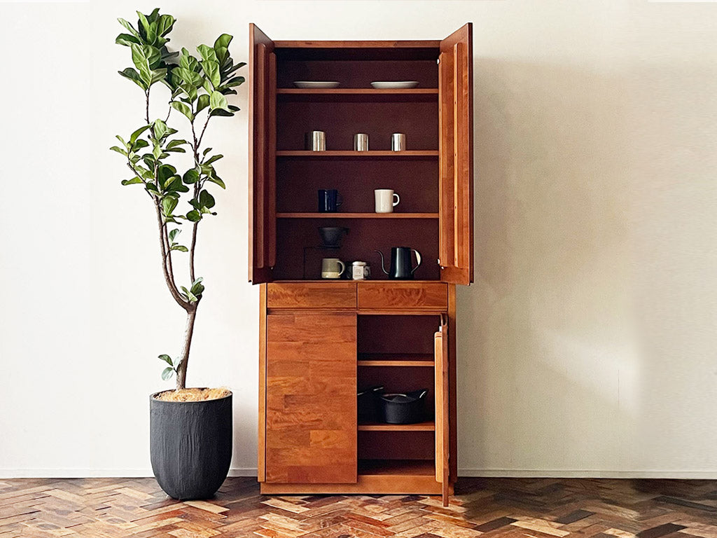 PURO - Cabinet 084