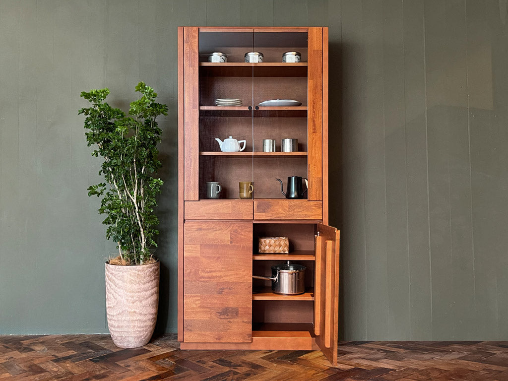 PURO - Cabinet 084