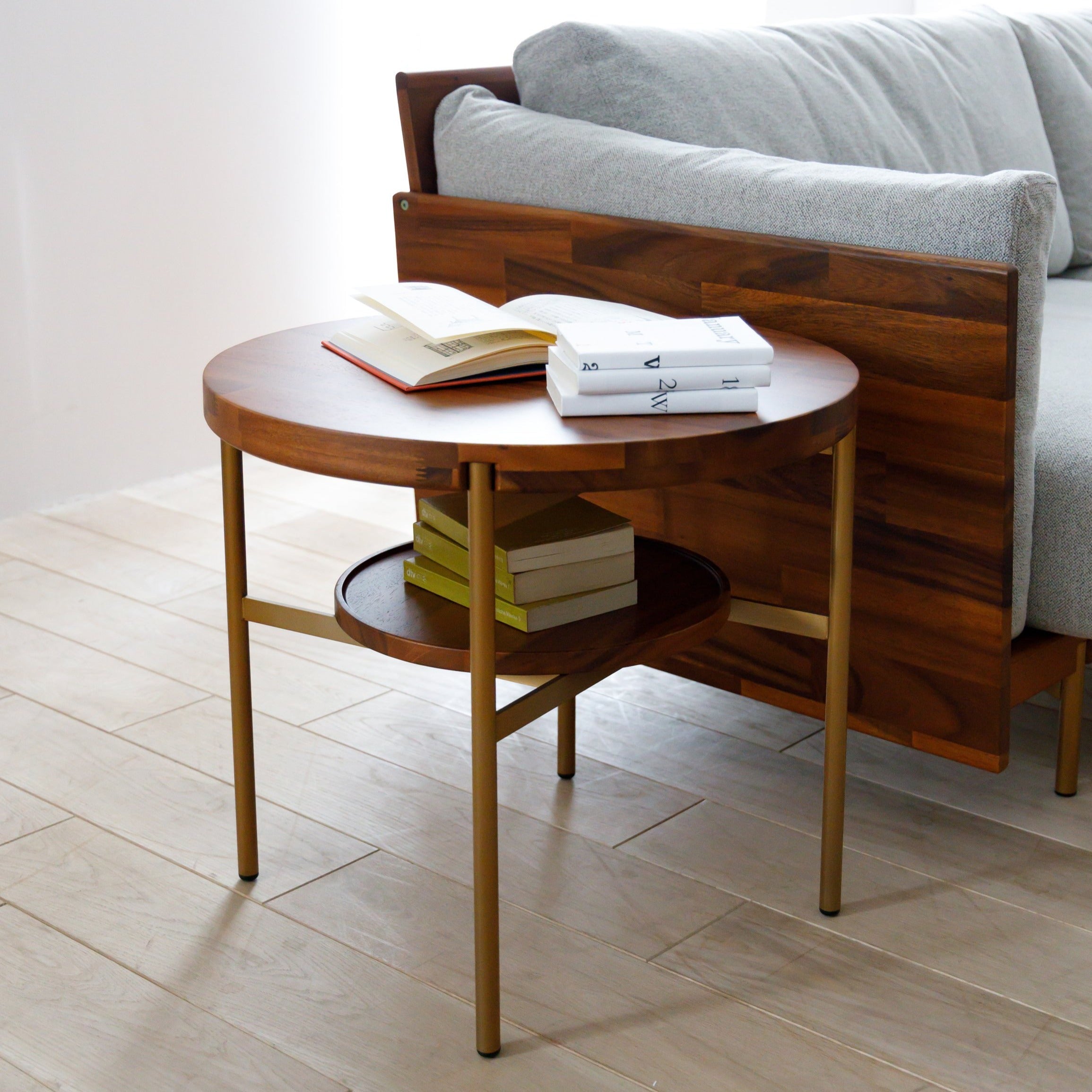 Attivo - Side Table