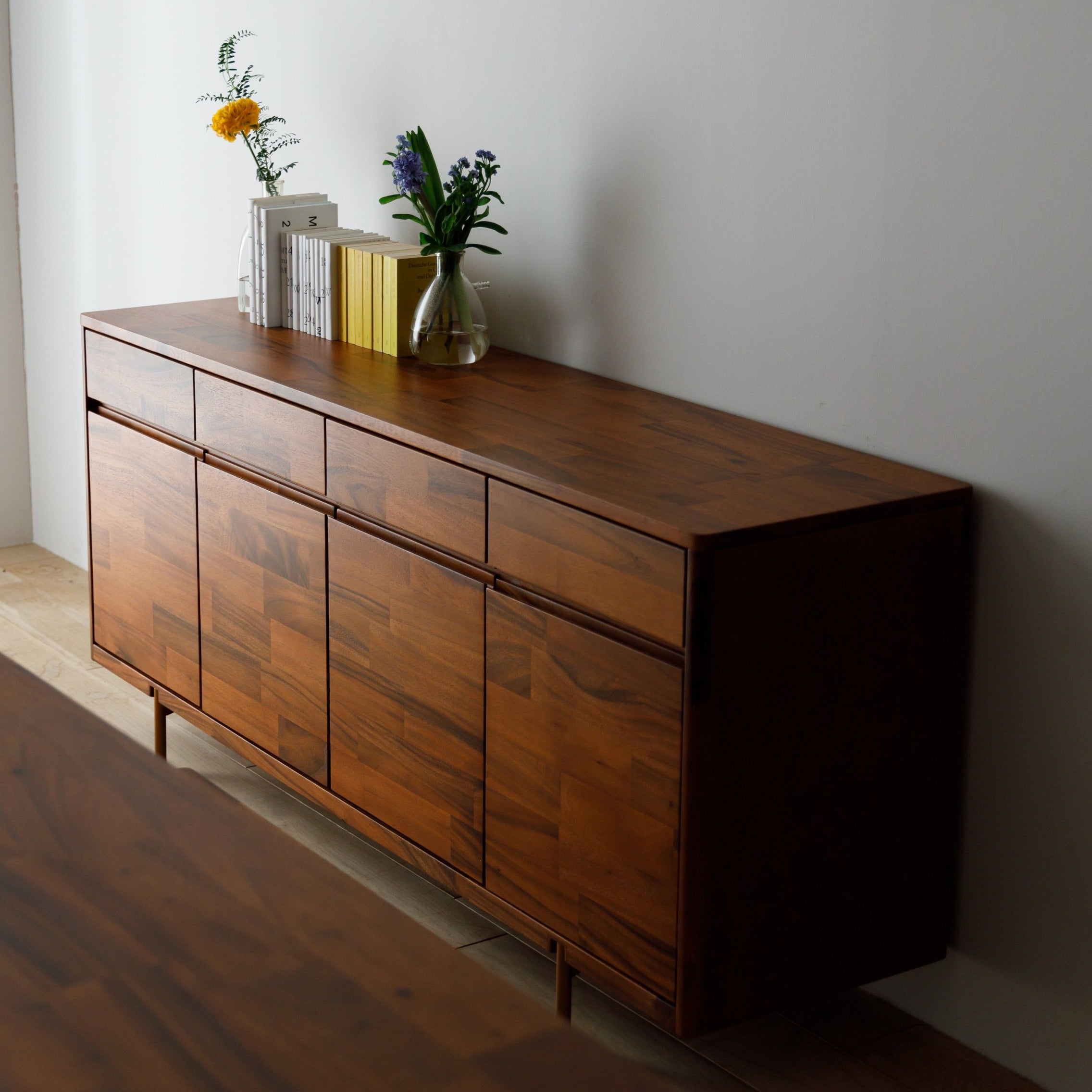 Attivo - Side Board