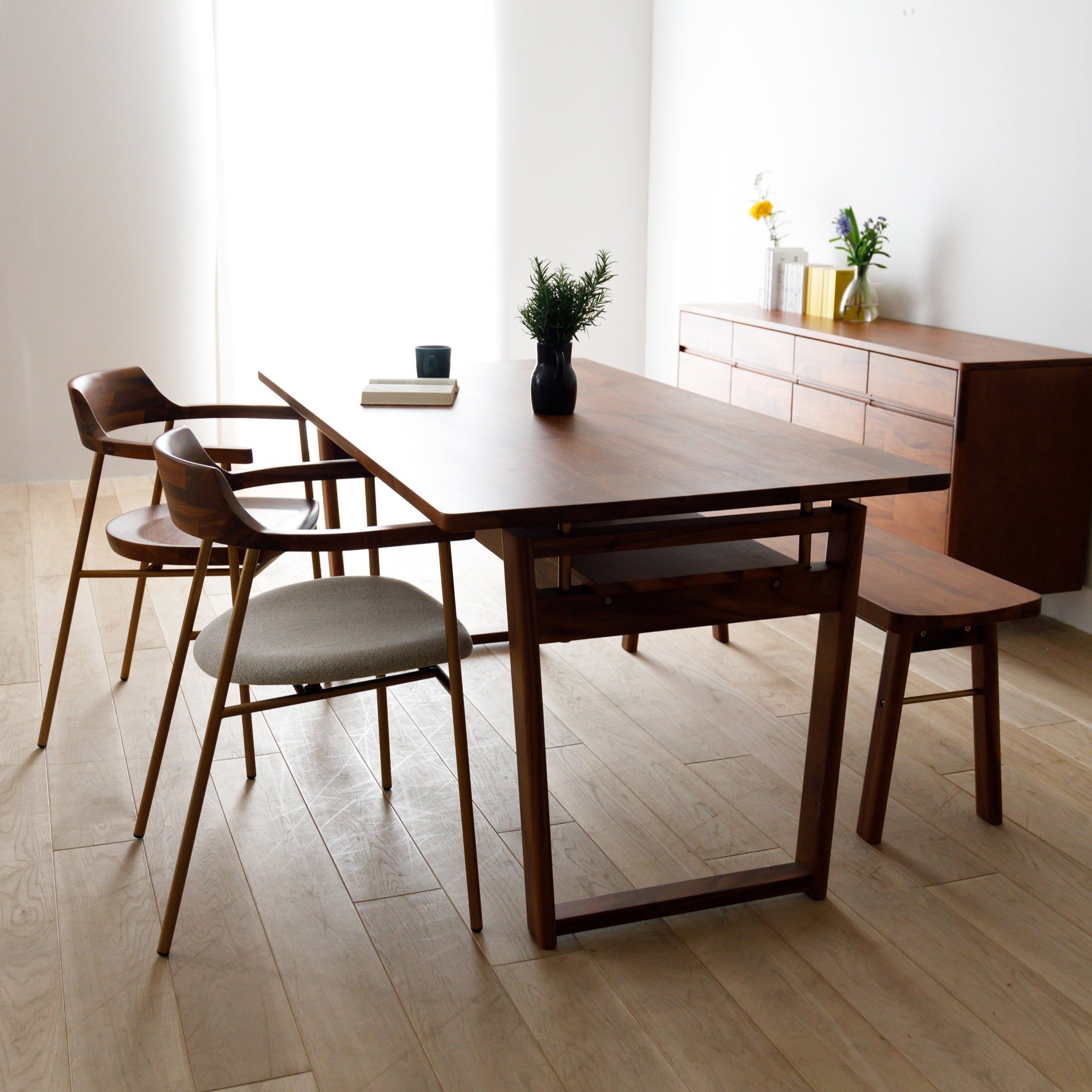 Attivo - Chair