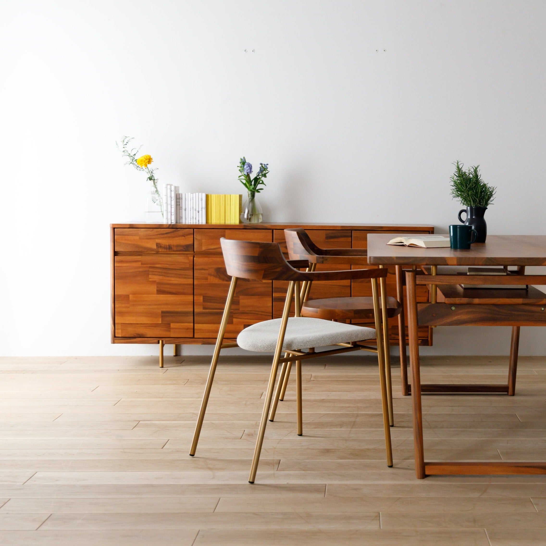 Attivo - Chair