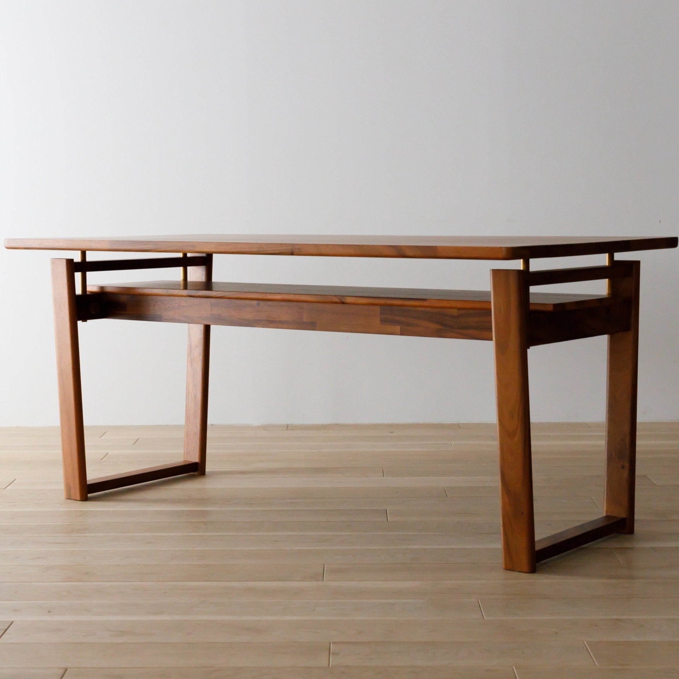 Attivo - Dining Table