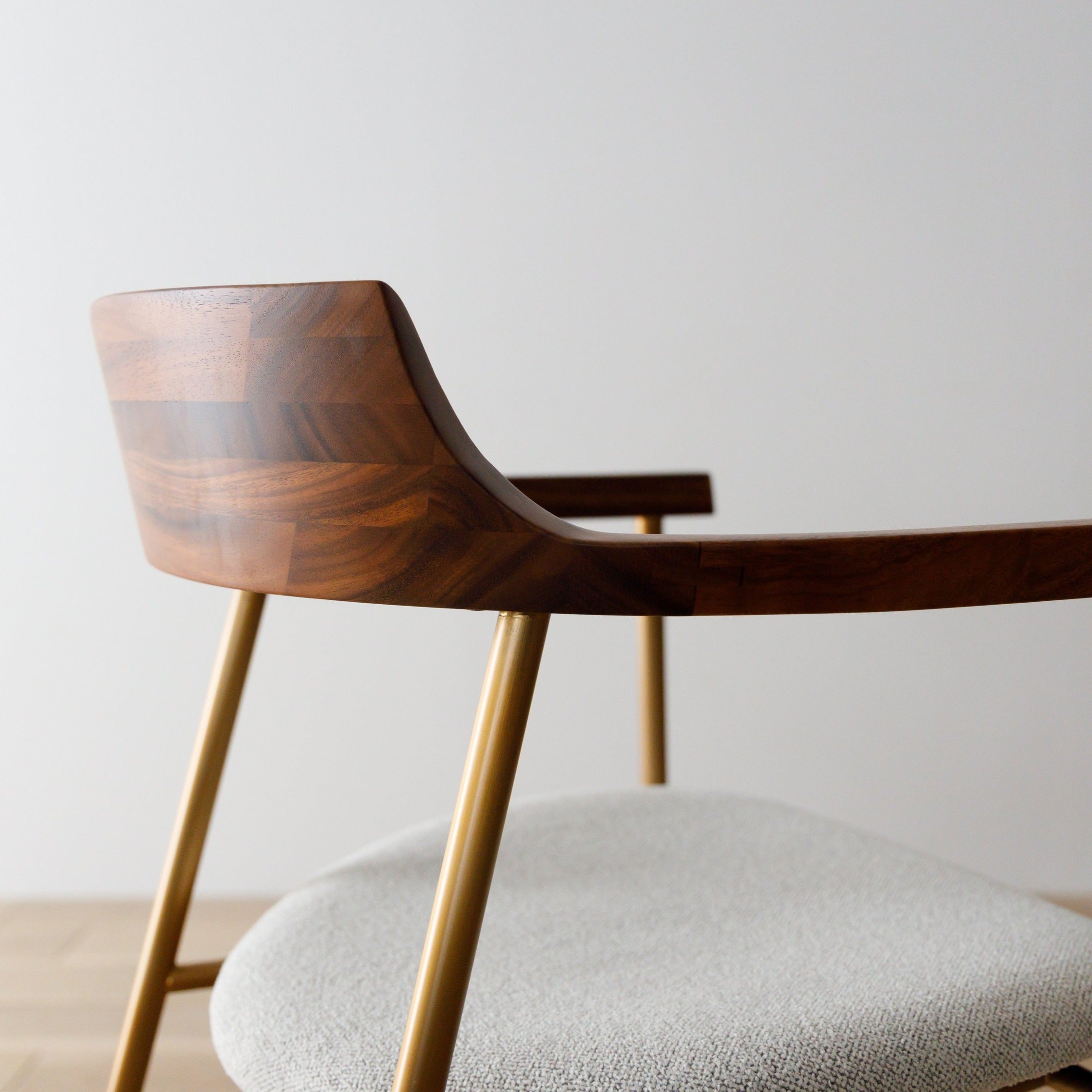 Attivo - Chair