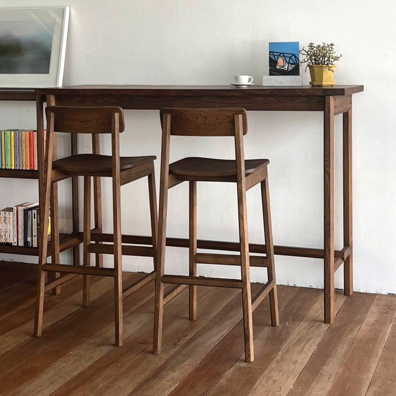 FLO - Dinsor Bar Stool with Back Rest