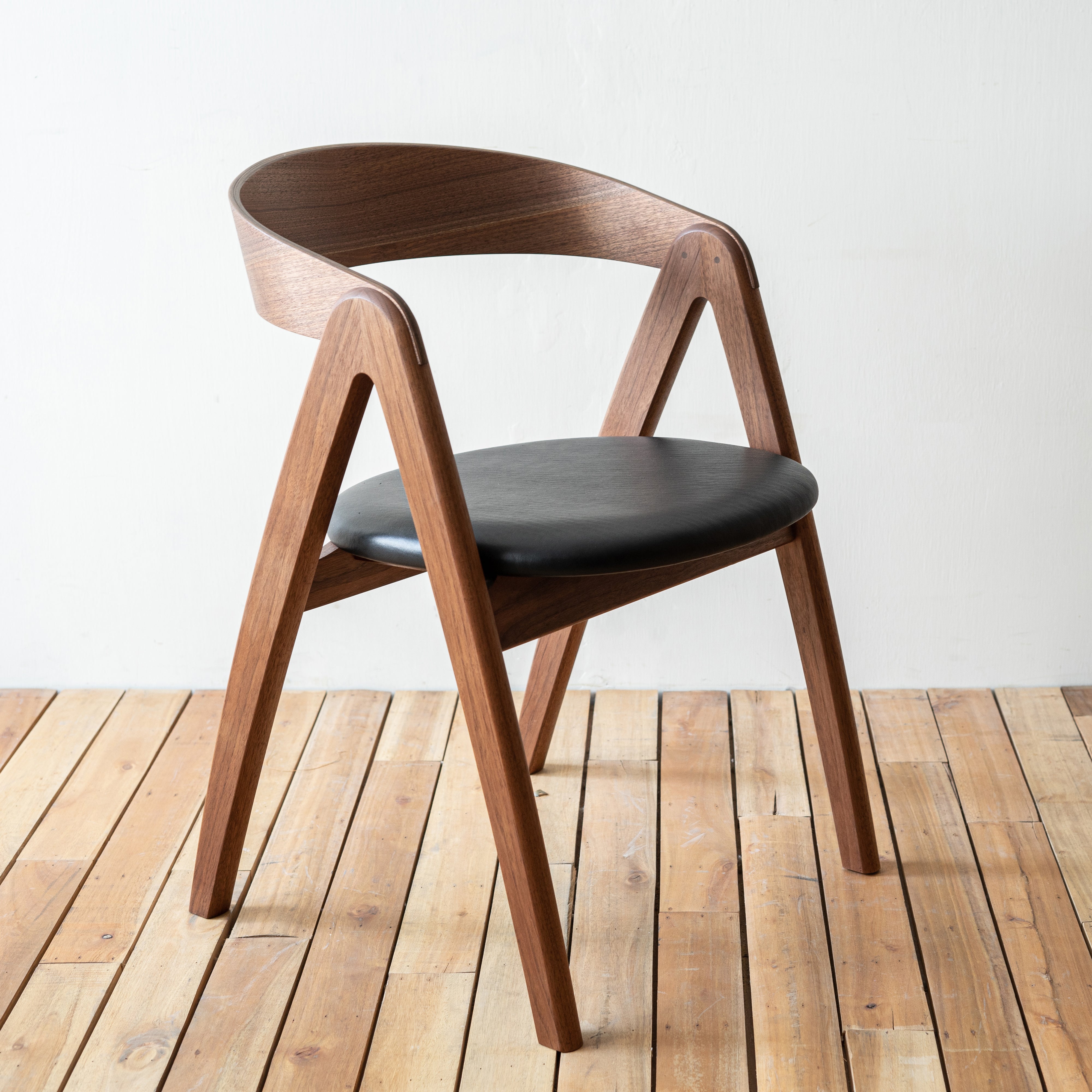 ISU Works - ANN Chair