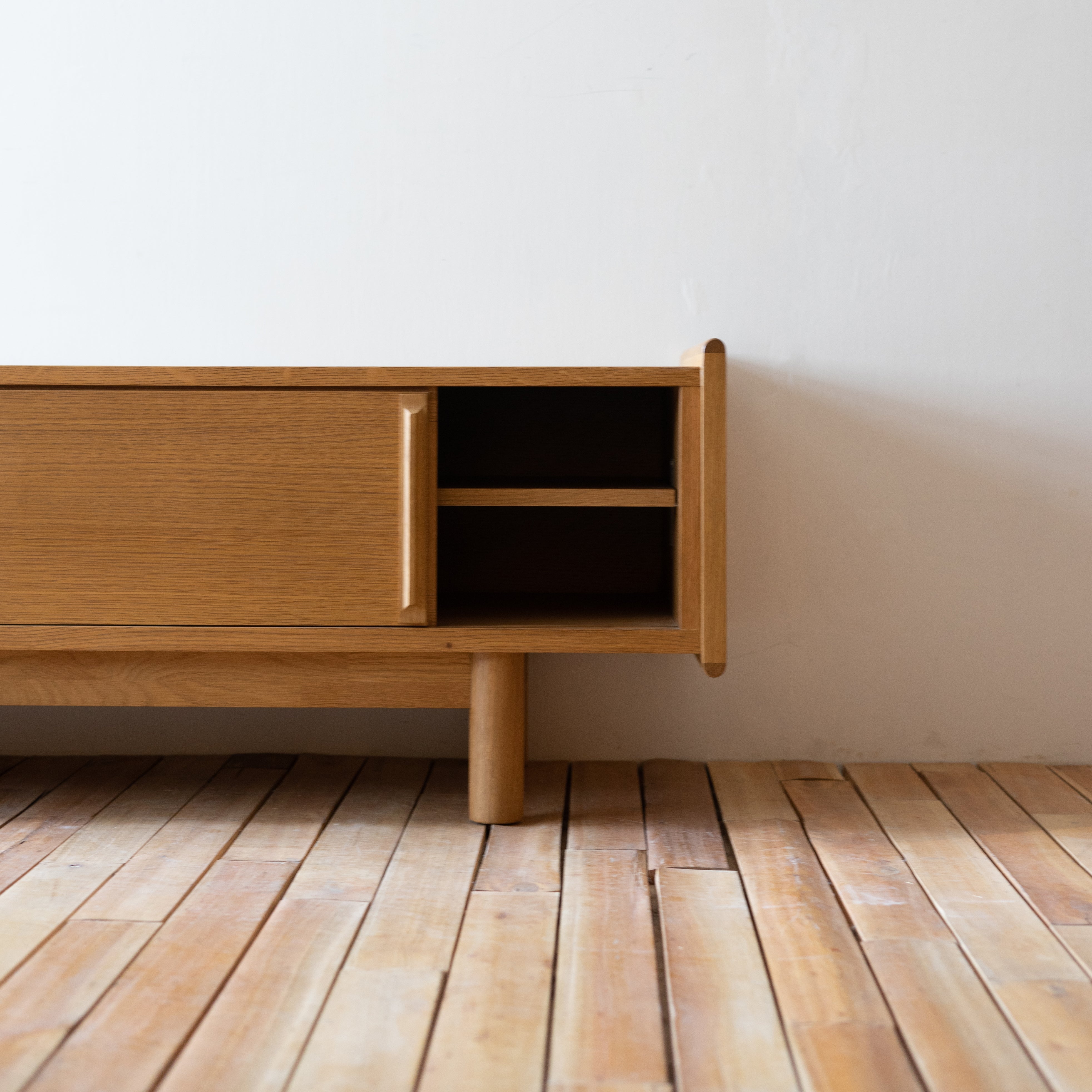SALA - TV Board
