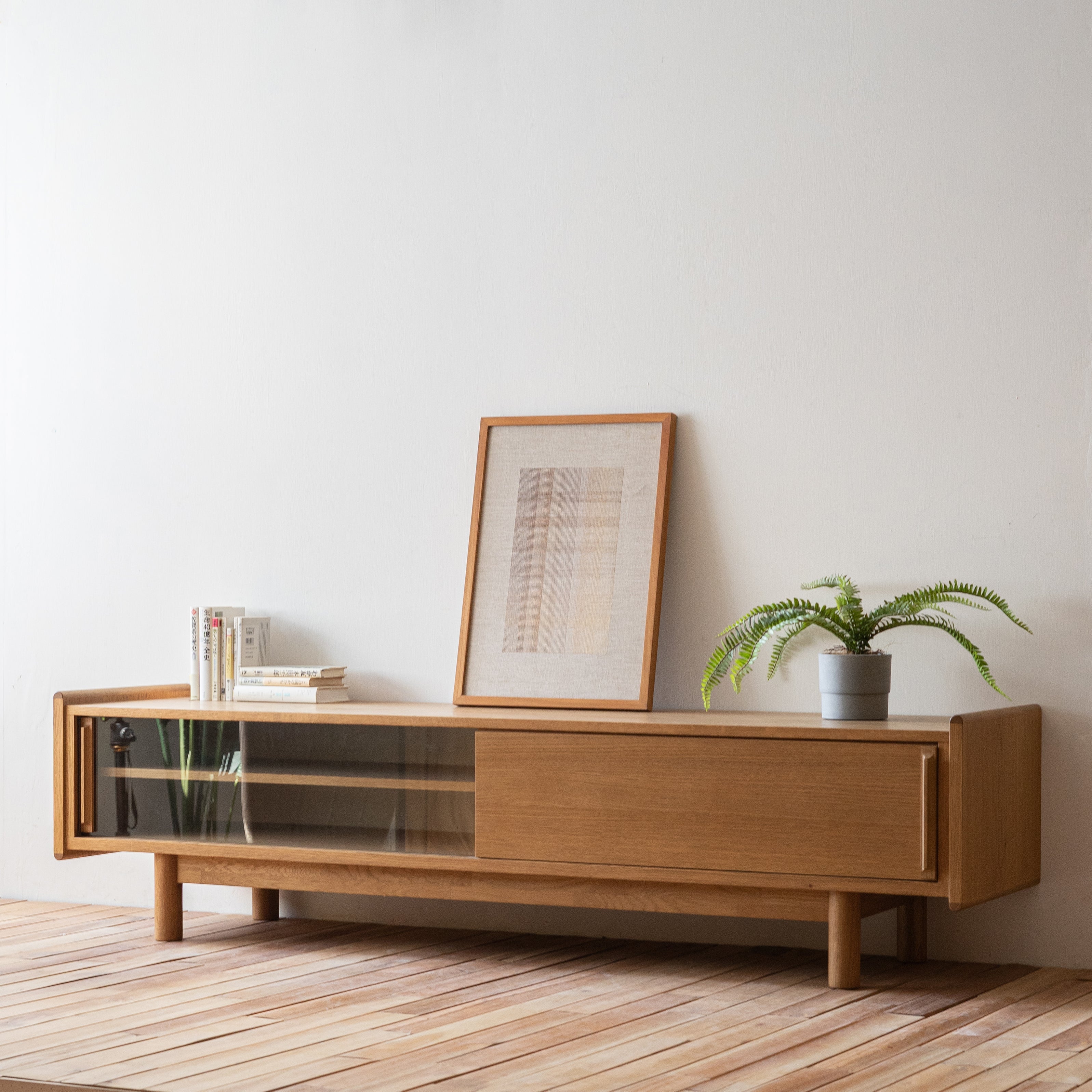 SALA - TV Board