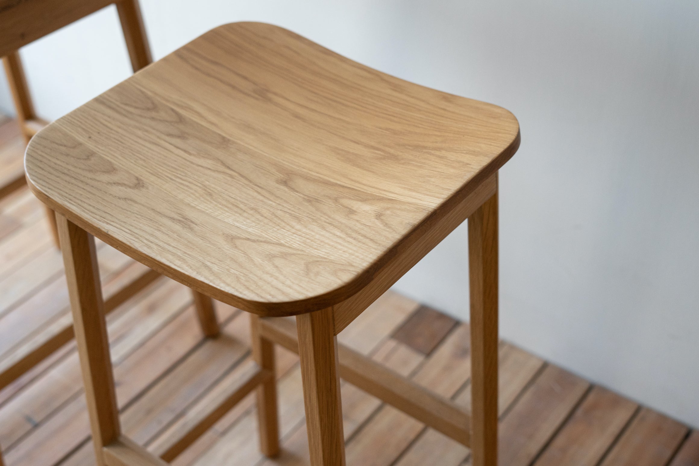 FLO - Dinsor Bar Stool without Back Rest