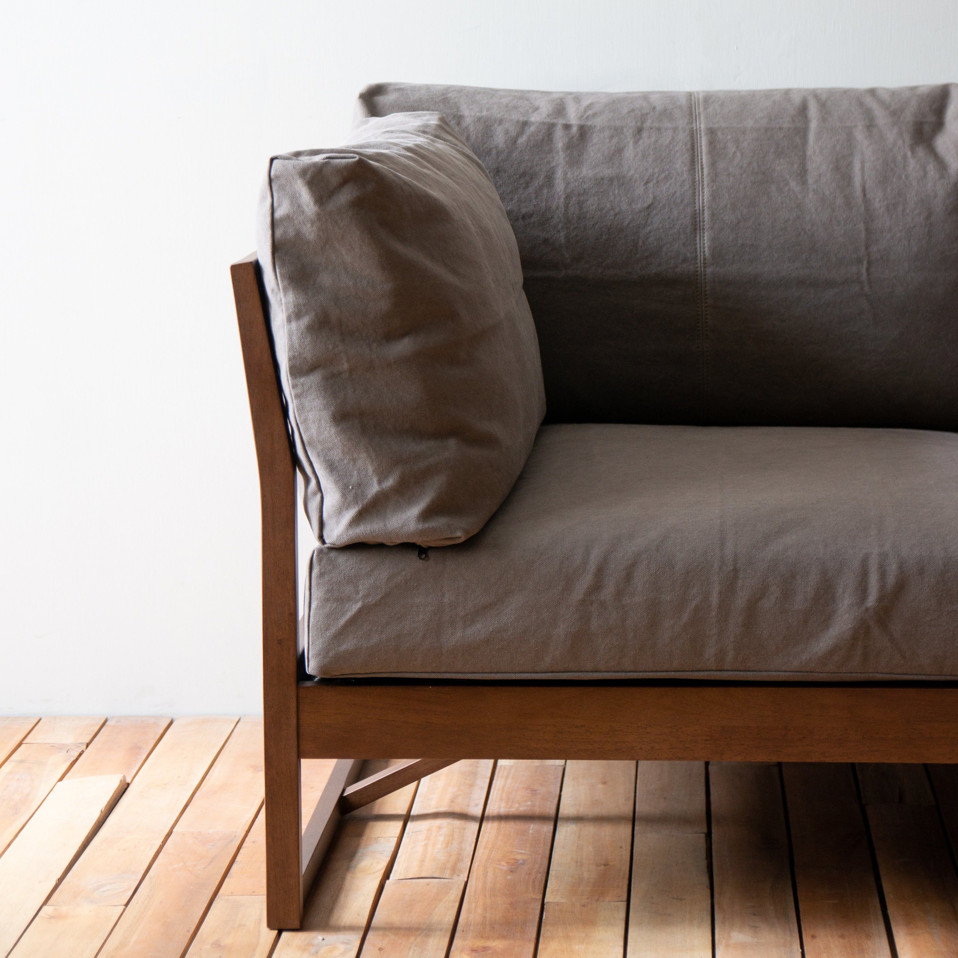 TOCCO - One Arm Sofa