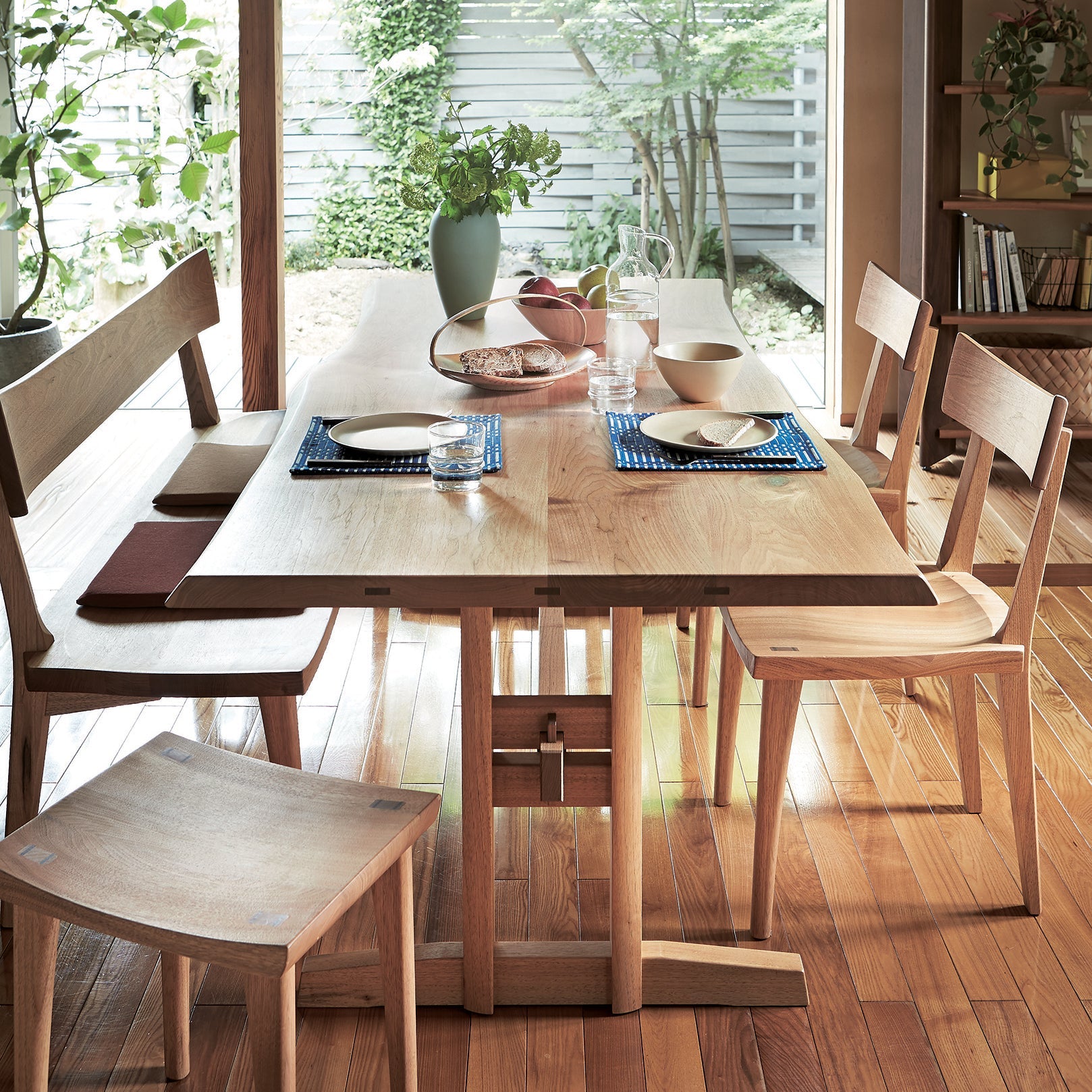 shirakawa - TAKUMI Dining Table