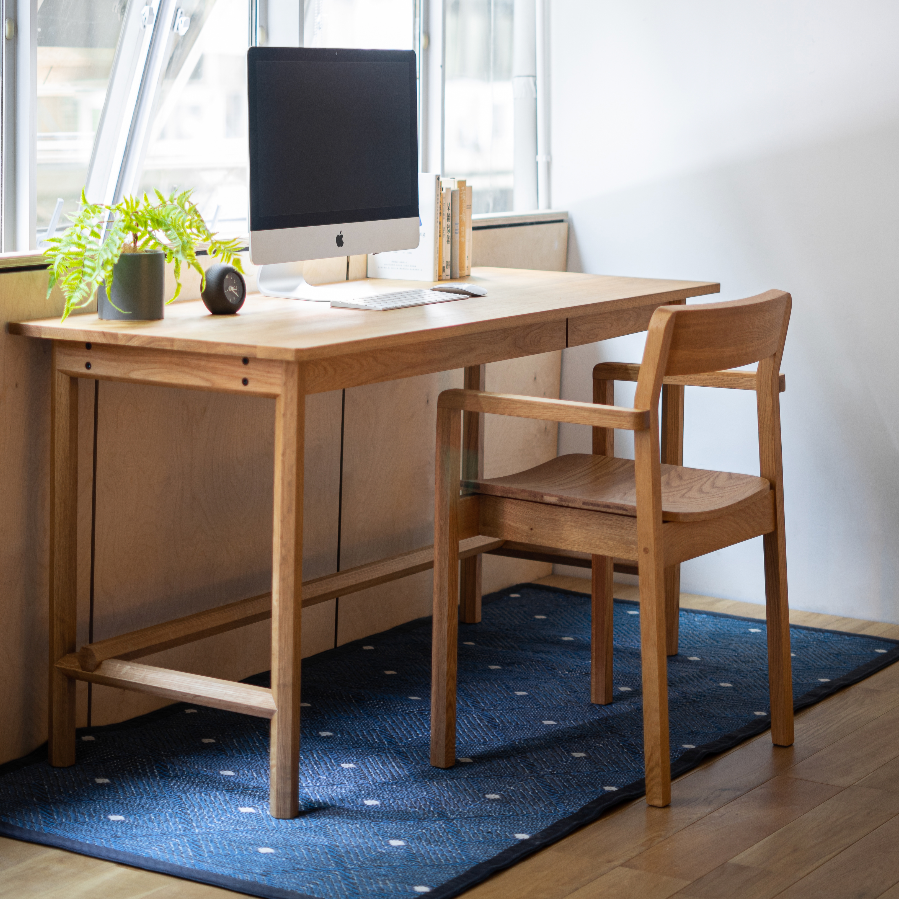FLO - Dinsor Desk