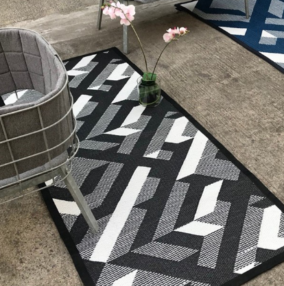 PDM - Avalon Black-White