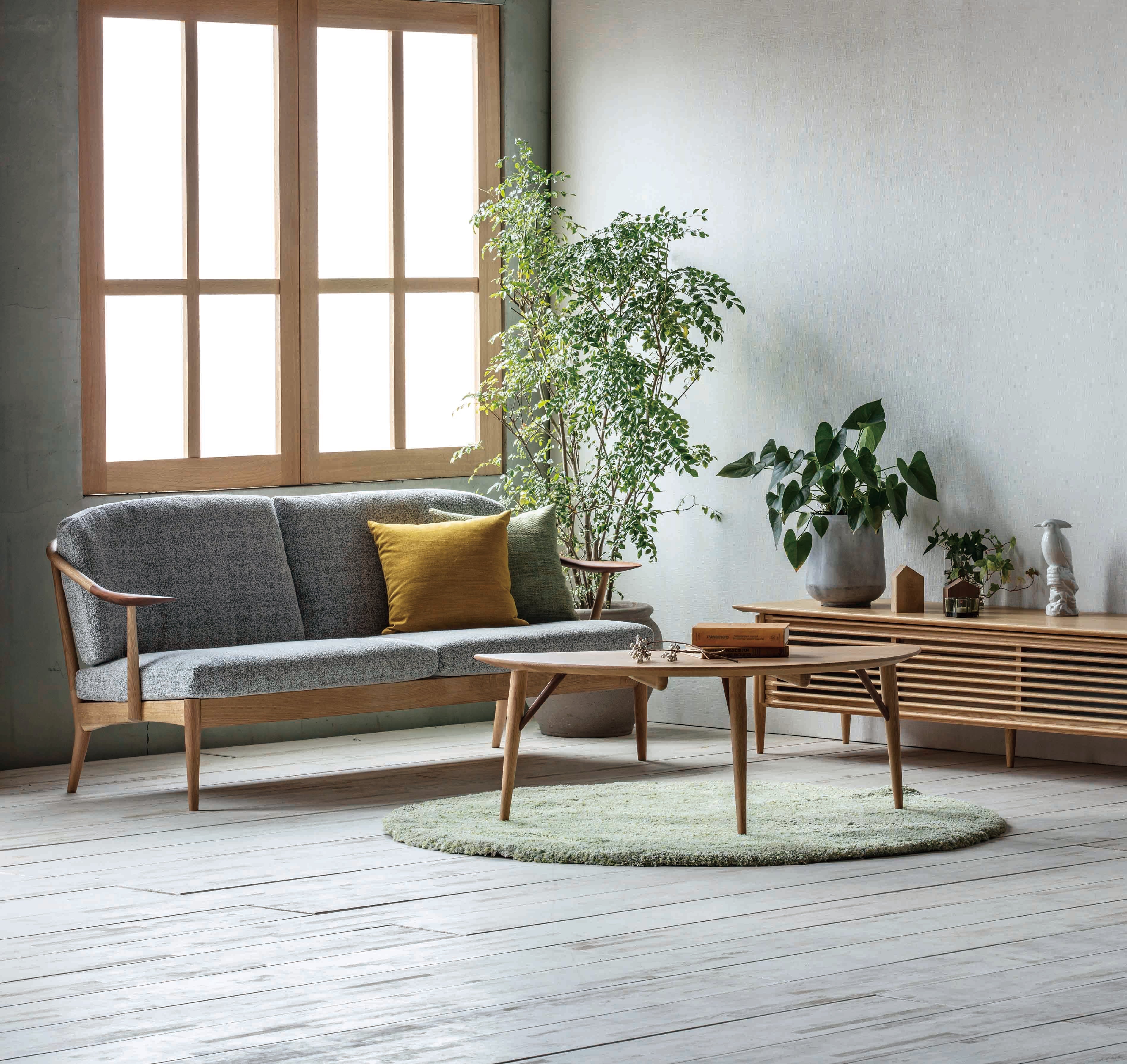 Nissin - White Wood Sofa