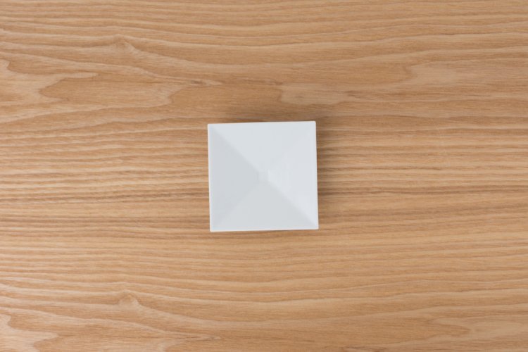 KIHARA - Small Square Plate Houen White