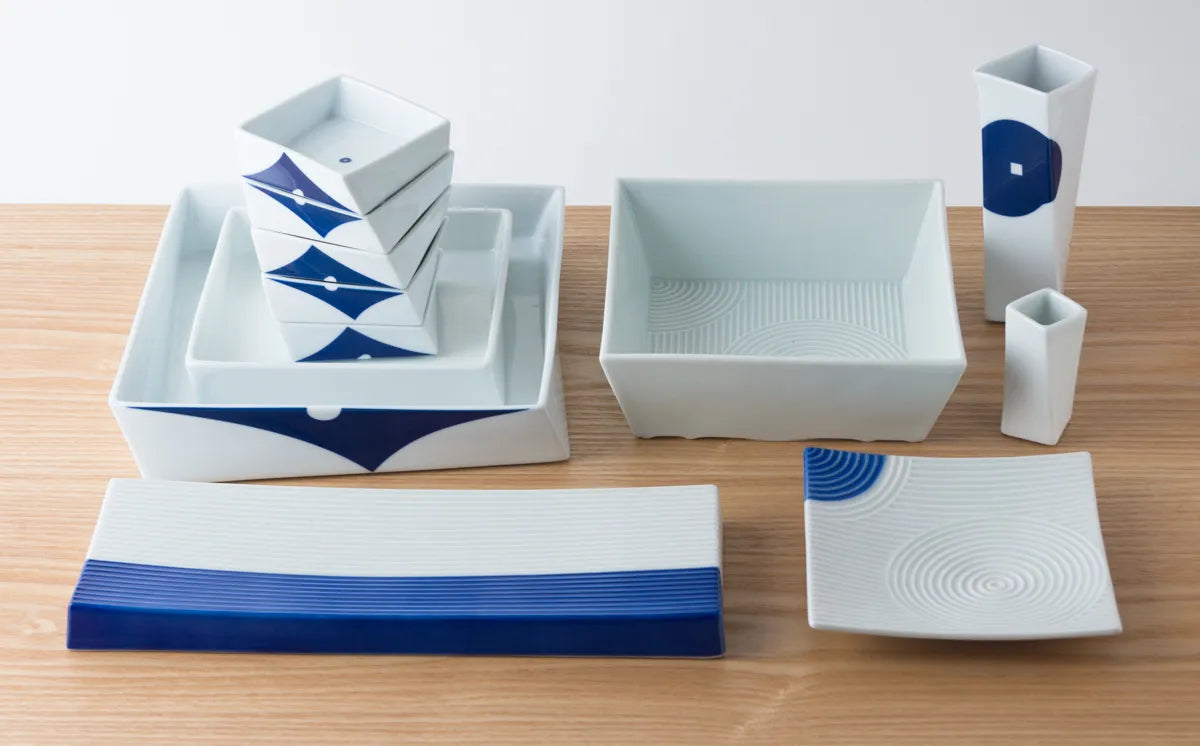 Kihara - Square Plate 藍Hineri 捻り深皿(中) 藍