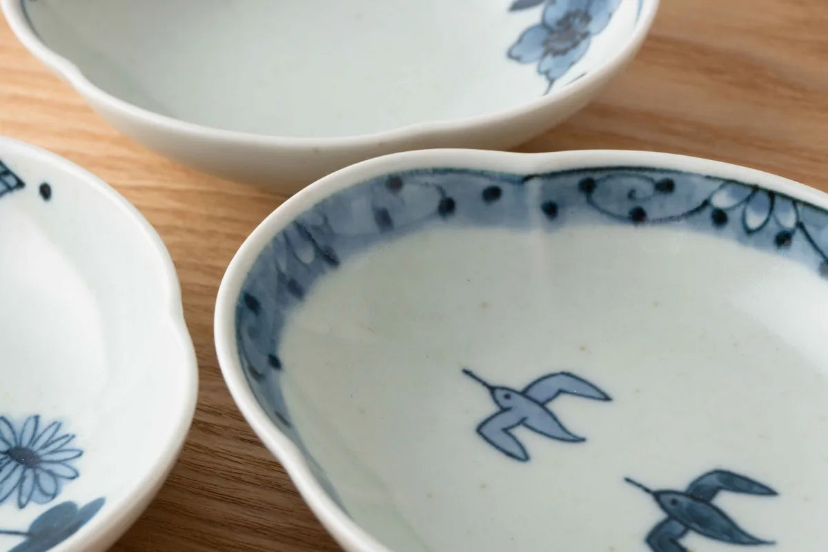 Kihara - Flower Shape Bowl Rhombus 木甲小鉢 古染菱花紋