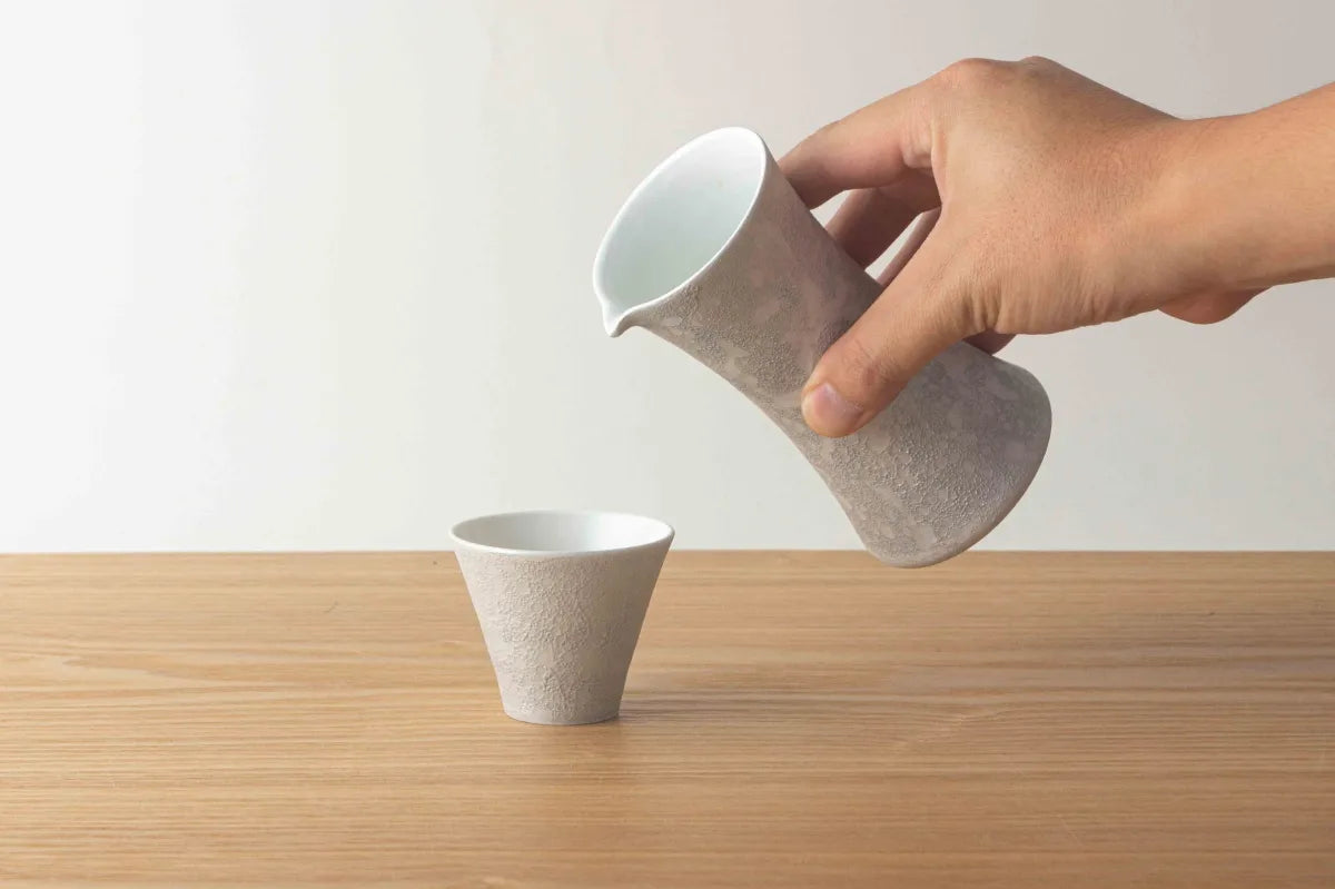 Sake Set Silver GEN 酒器セット 泡化粧（白）