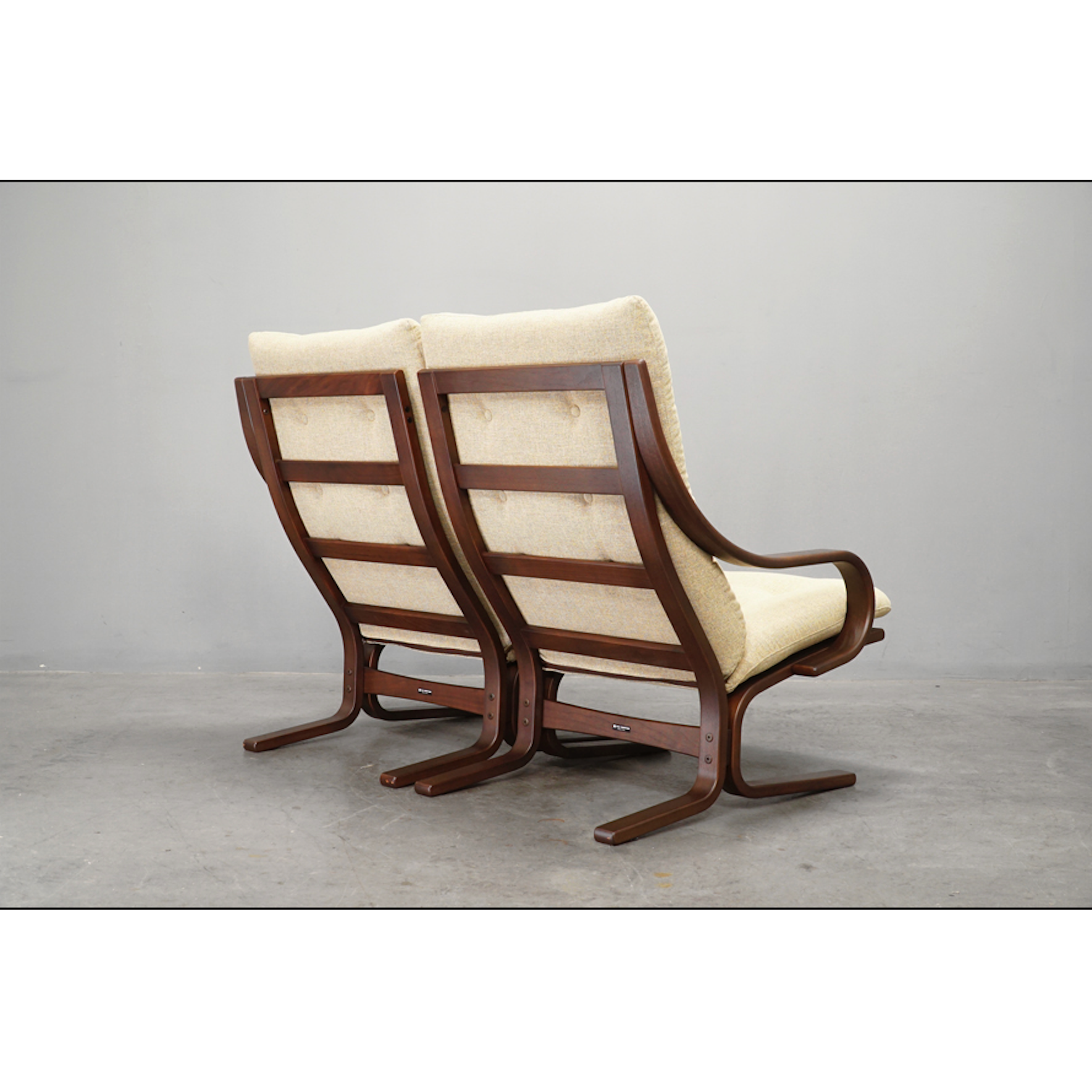 Fuji Furniture - Agio Chair (Wide)