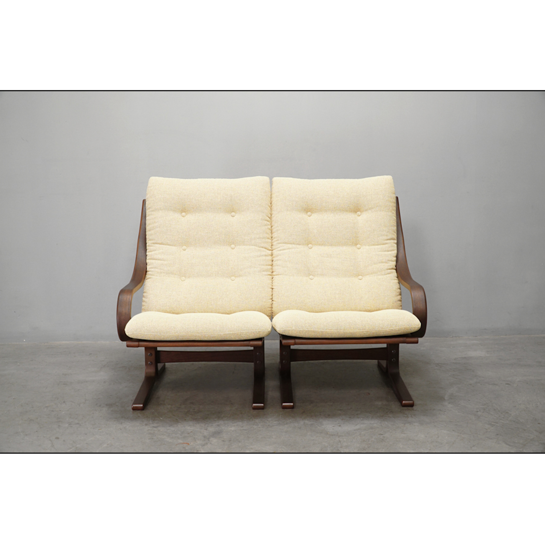Fuji Furniture - Agio Chair (Wide)