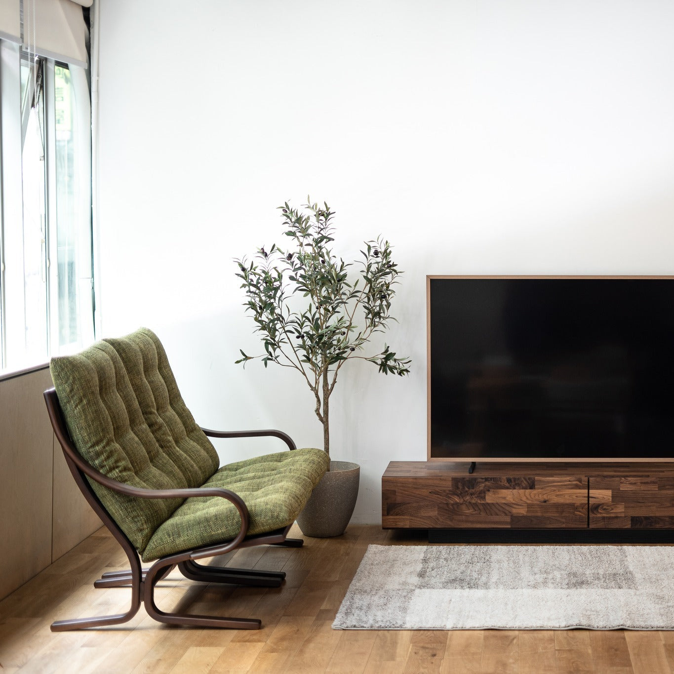 Fuji Furniture - Agio Chair (Wide)