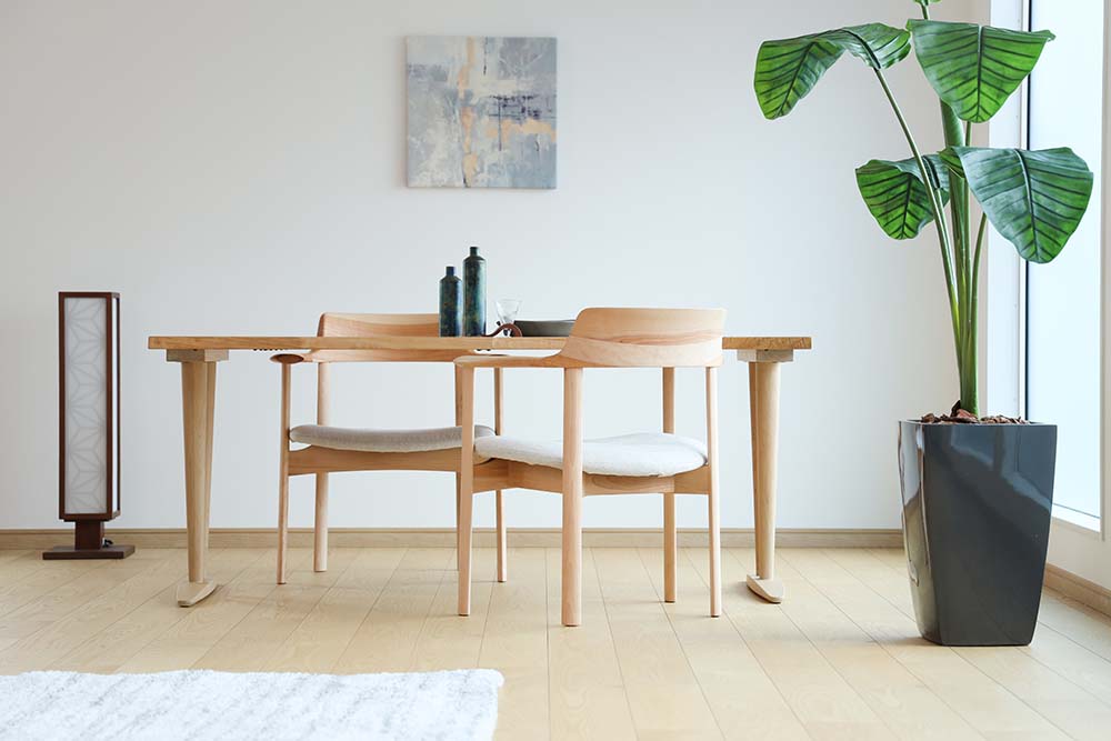shirakawa - Tres Rapt Arm Chair