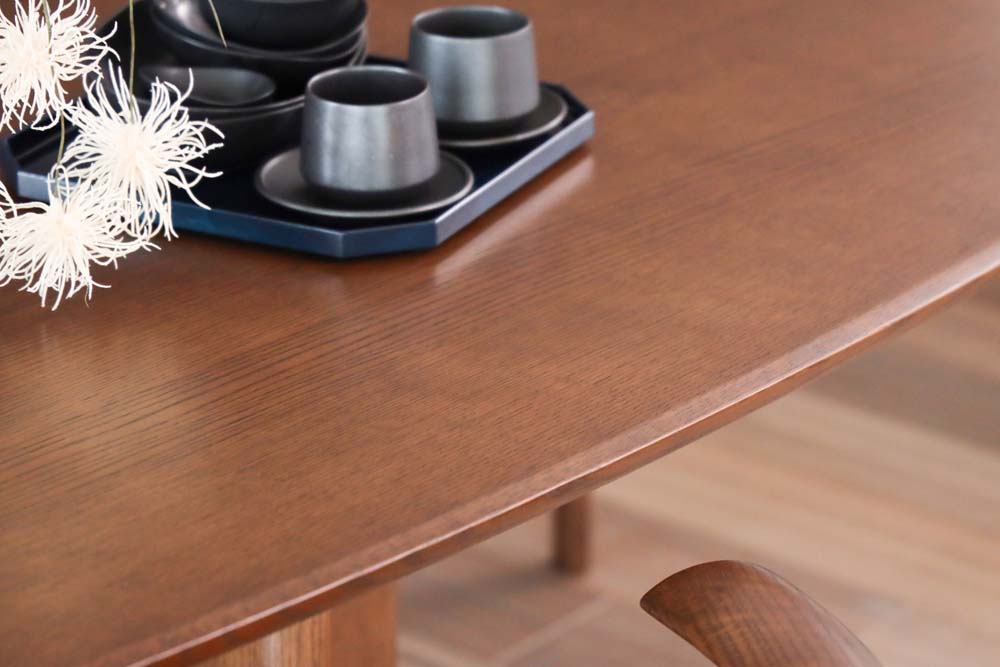 shirakawa - Tres Rapt Dining Table