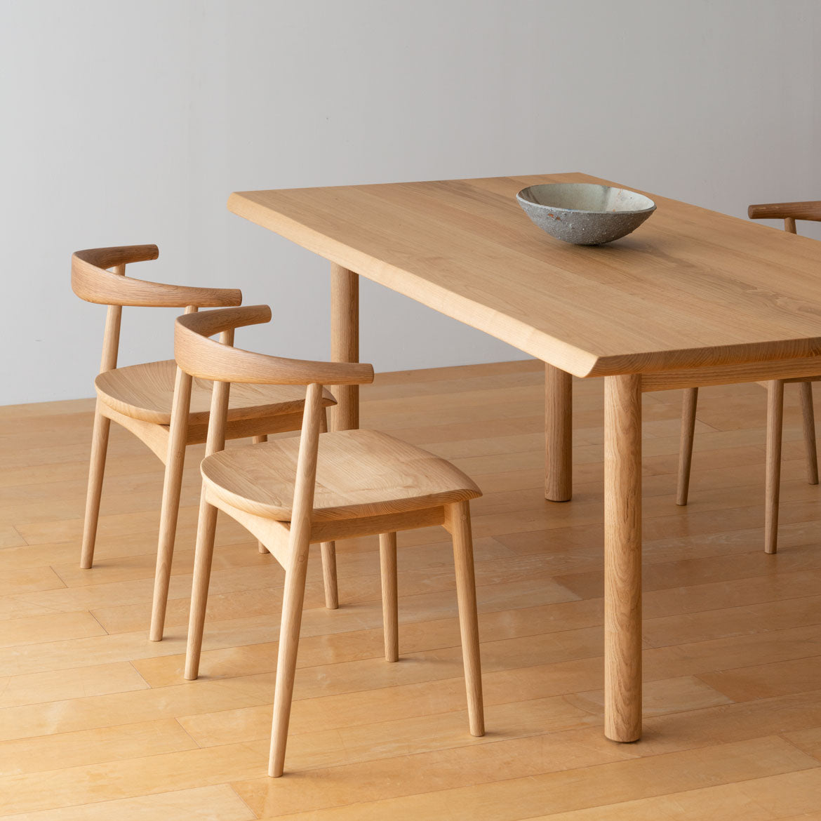 HIDA Sangyo - Kurinoki Semi Armchair (wooden seat)
